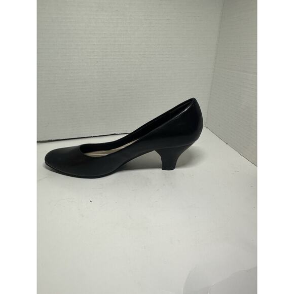 Easy Street Black Pumps Size 10M Low Heel Comfort Dress Shoes Classic Work - Picture 7 of 12